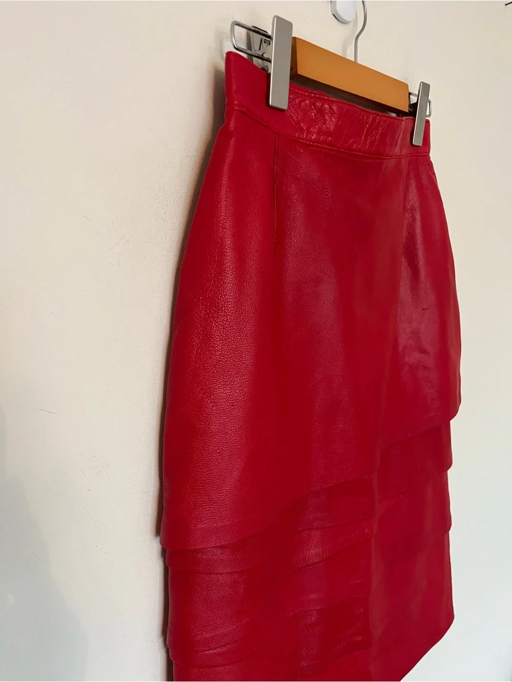 Vintage 80s Red Leather Tiered A-Line Skirt Made in Canada Union Label Size 10 - Picture 3 of 11